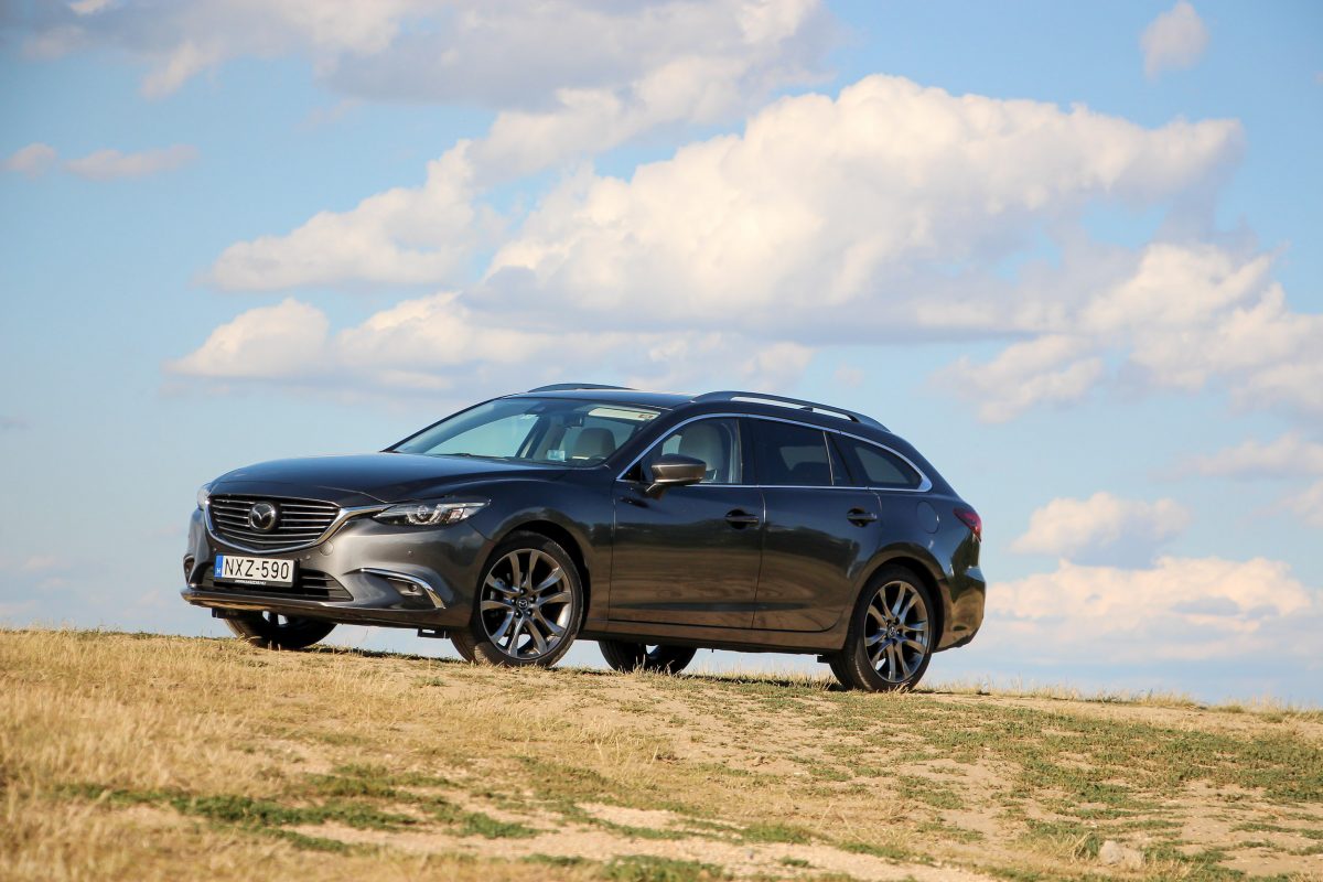 MAZDA 6