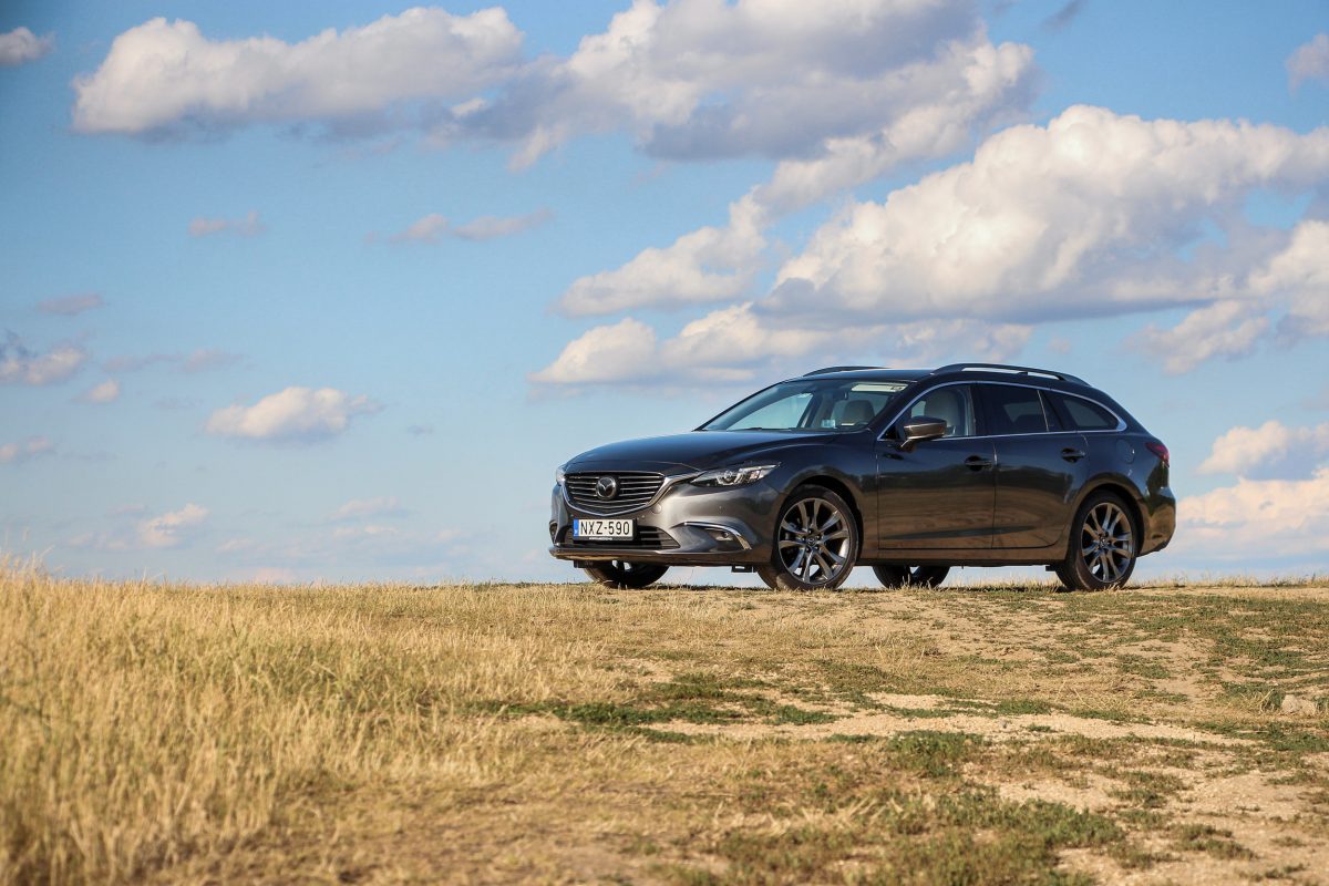 MAZDA 6