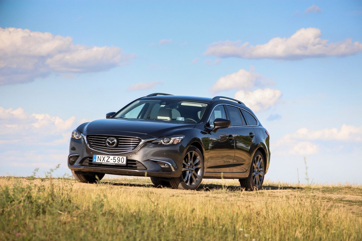 MAZDA 6