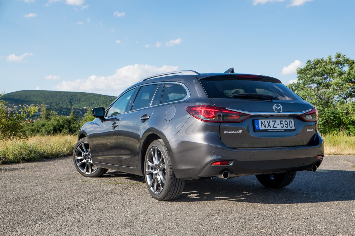 MAZDA 6