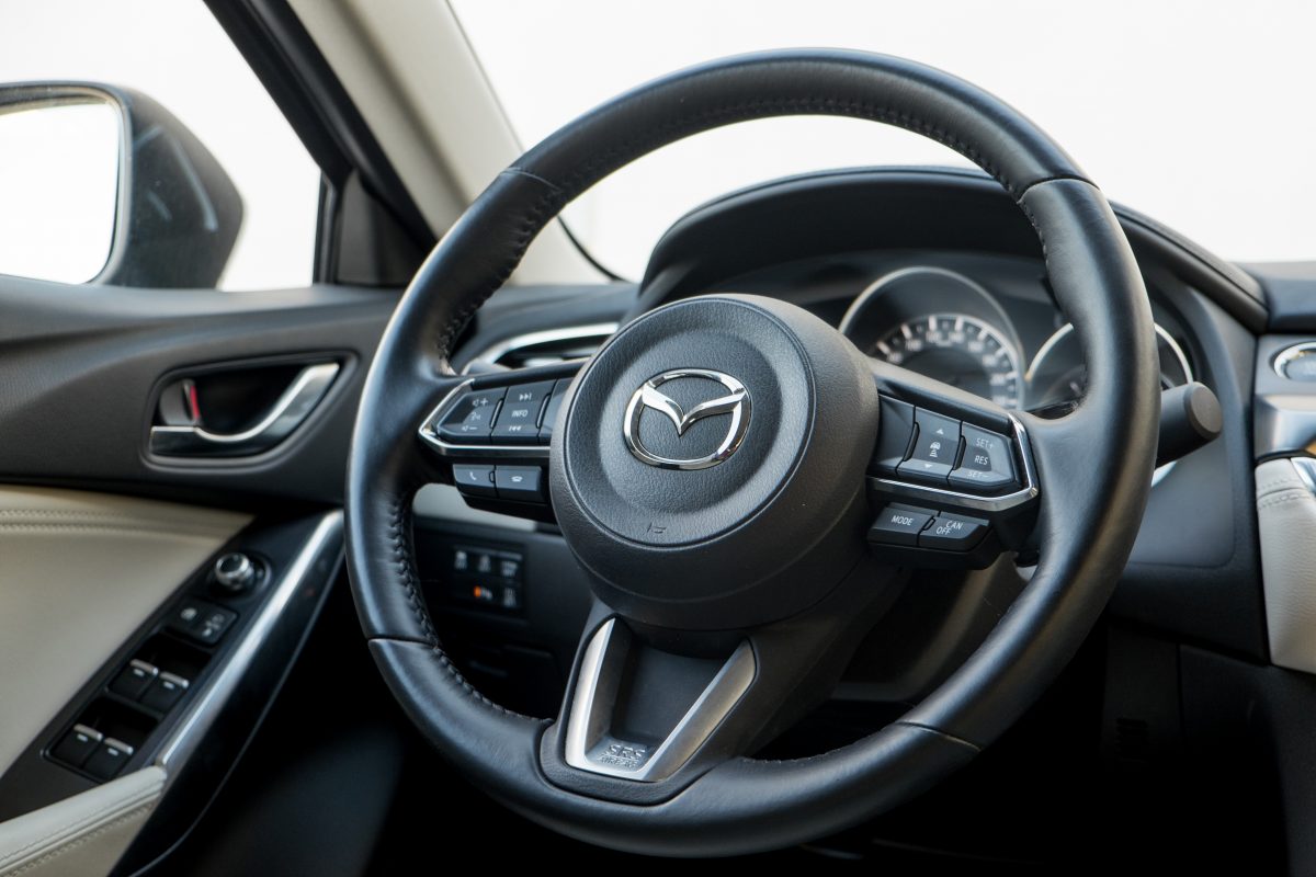MAZDA 6