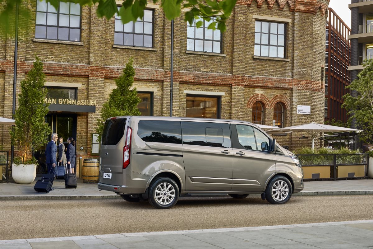 FORD TOURNEO