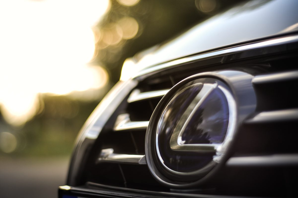 LEXUS IS