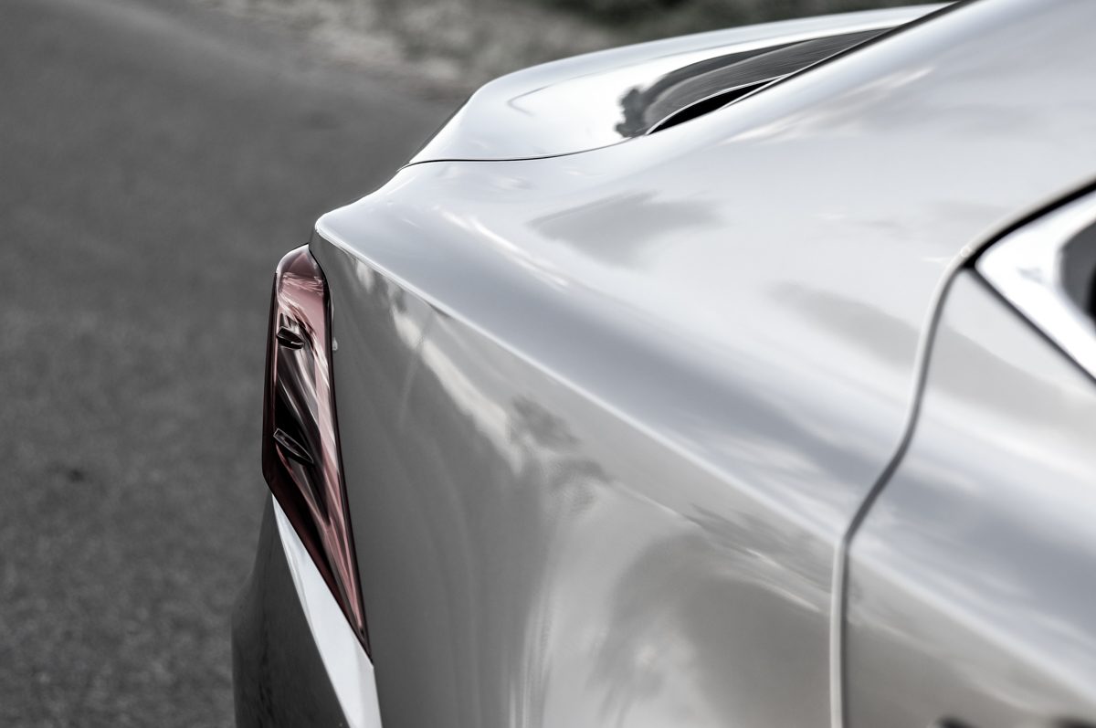 LEXUS IS
