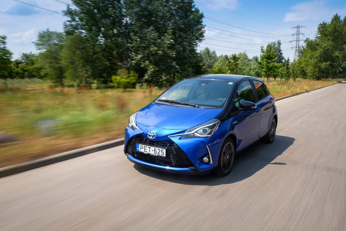 TOYOTA YARIS