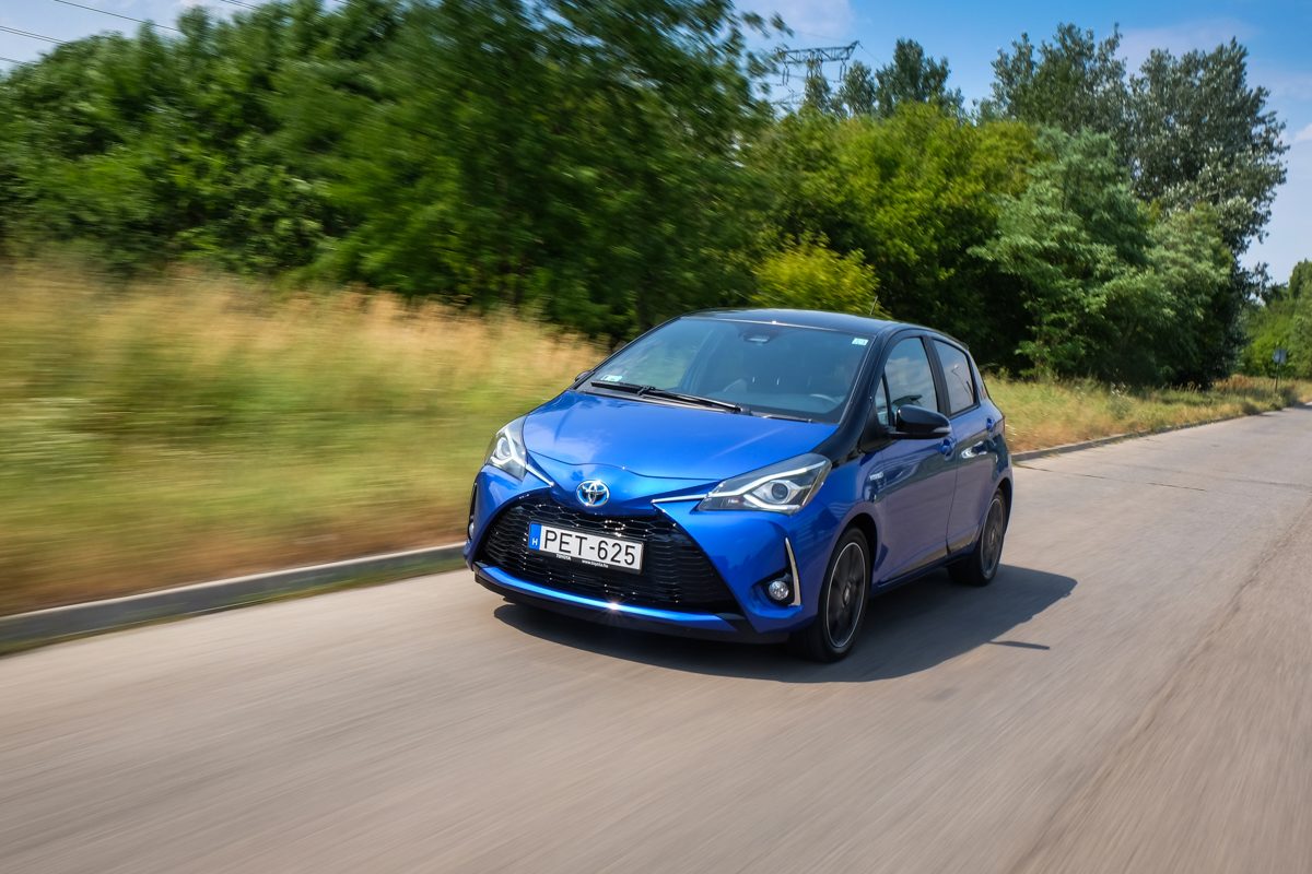 TOYOTA YARIS
