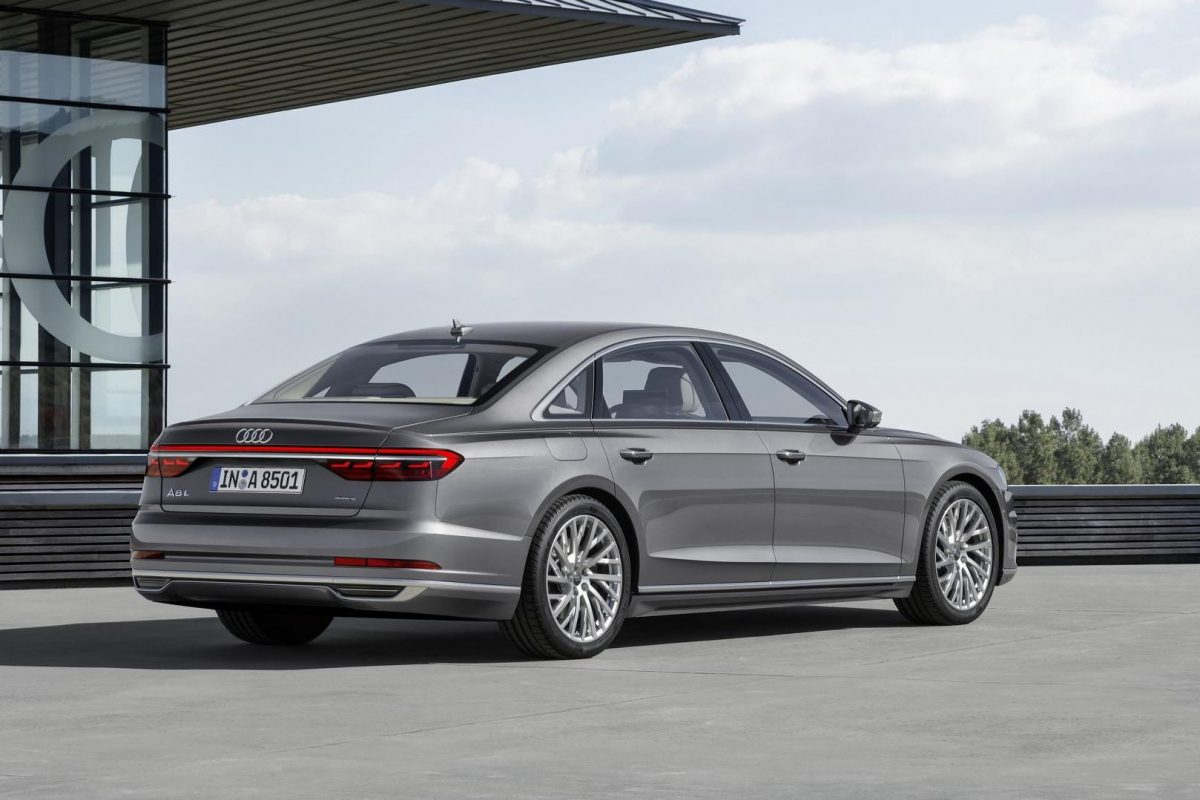 AUDI A8