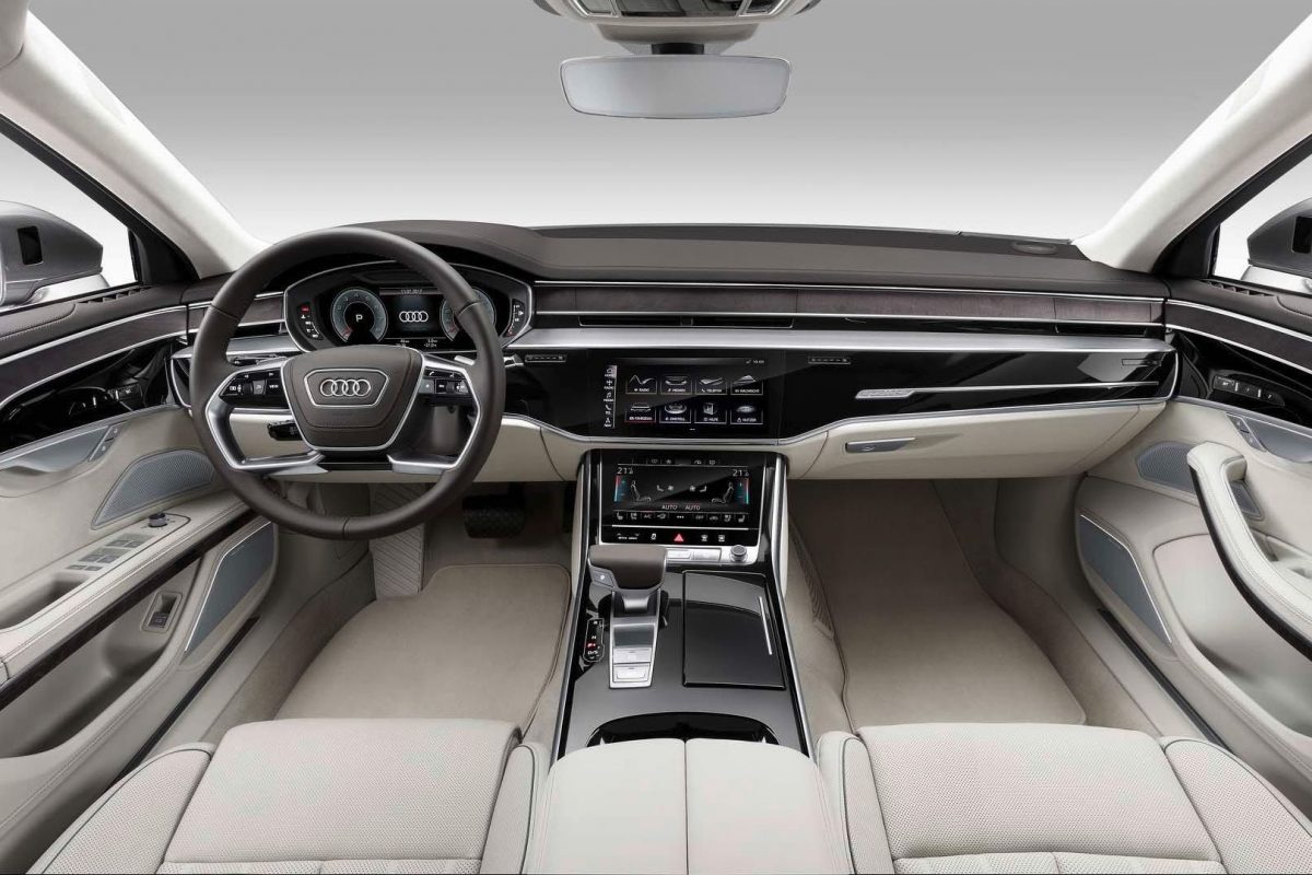 AUDI A8