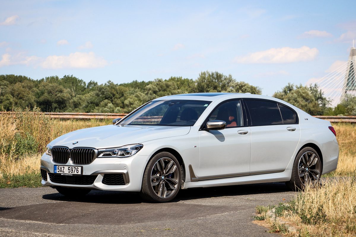 BMW 7-ES SOROZAT