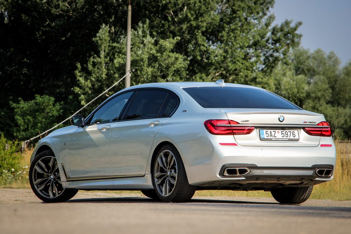 BMW 7-ES SOROZAT