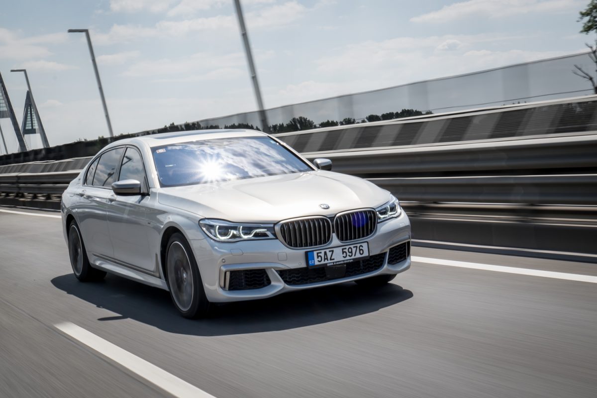 BMW 7-ES SOROZAT