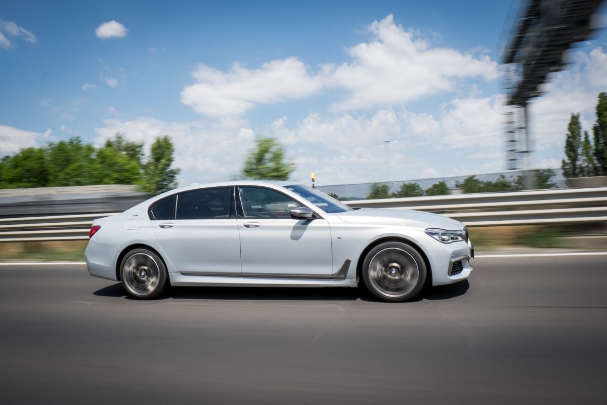 BMW 7-ES SOROZAT