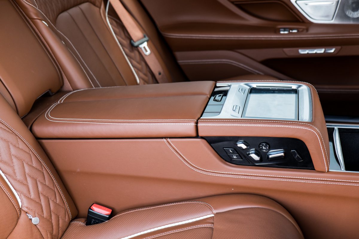 BMW 7-ES SOROZAT