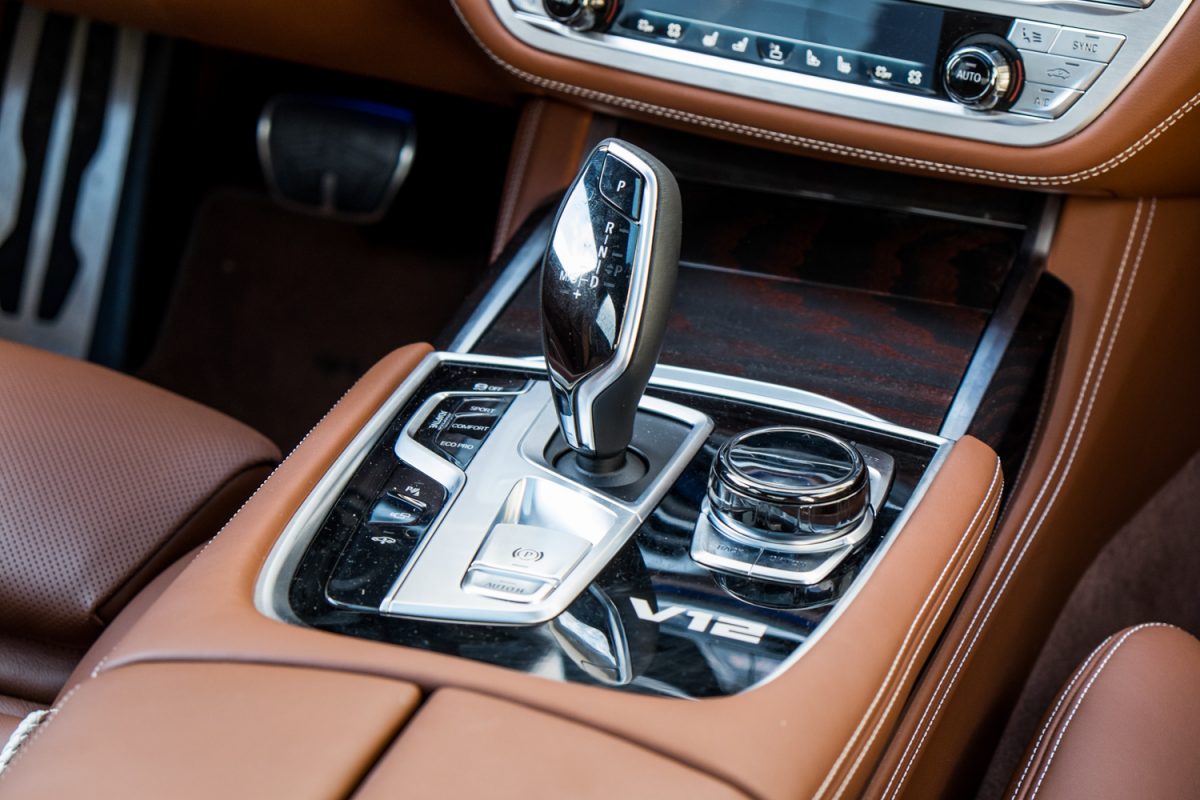 BMW 7-ES SOROZAT