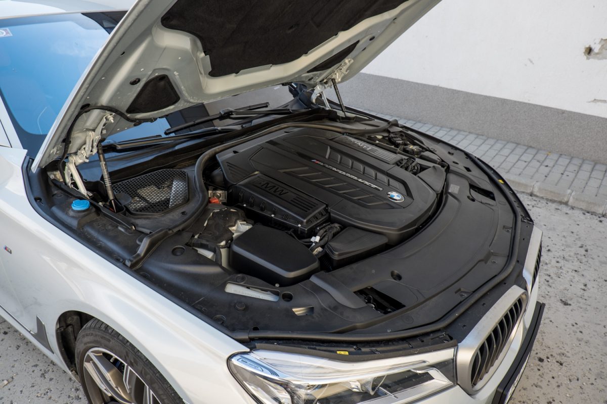 BMW 7-ES SOROZAT