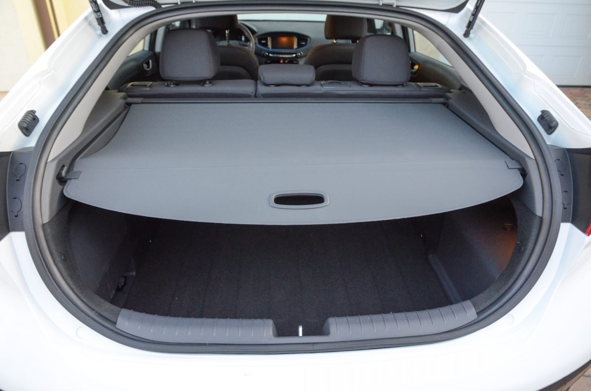 HYUNDAI IONIQ