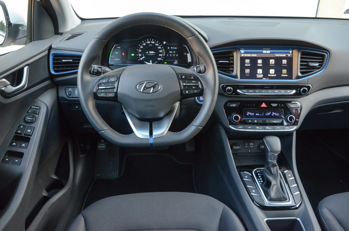 HYUNDAI IONIQ