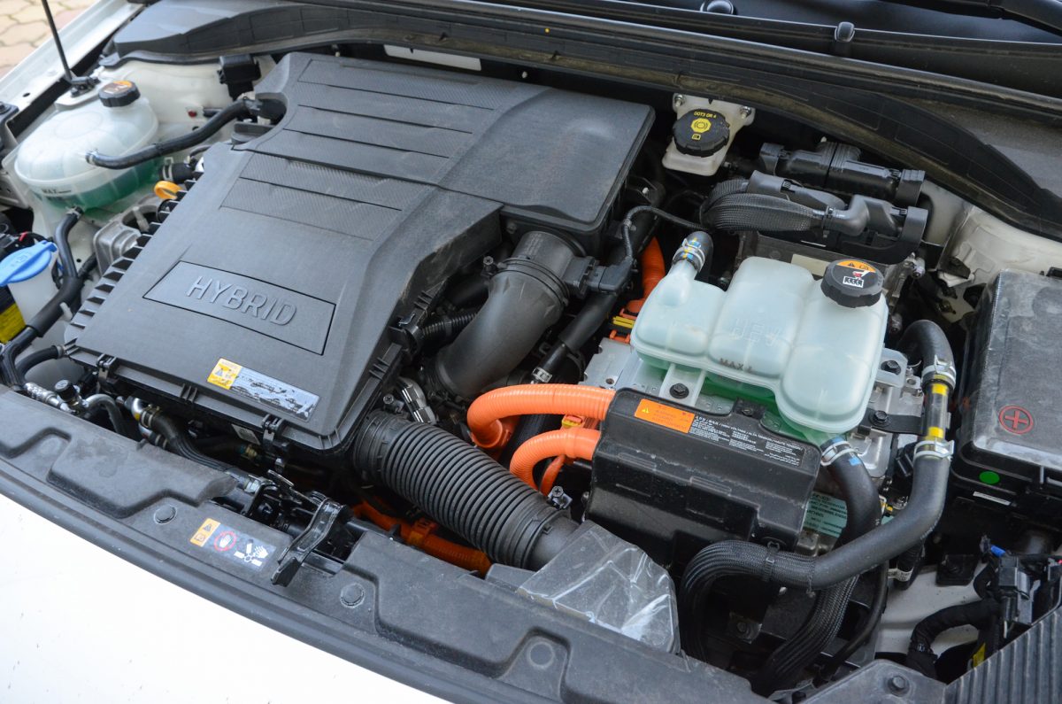 HYUNDAI IONIQ