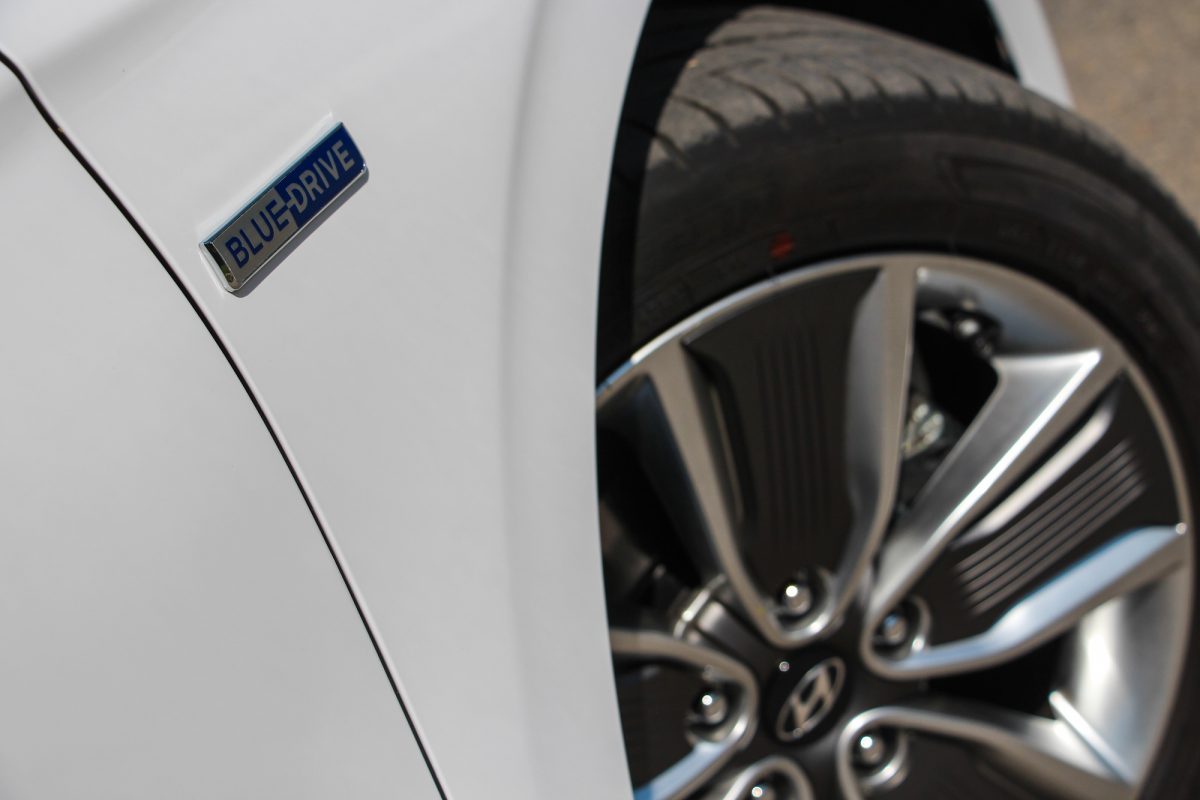 HYUNDAI IONIQ