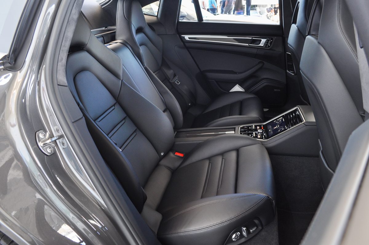 PORSCHE PANAMERA