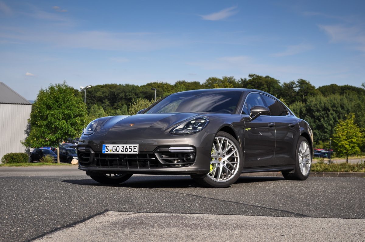 PORSCHE PANAMERA