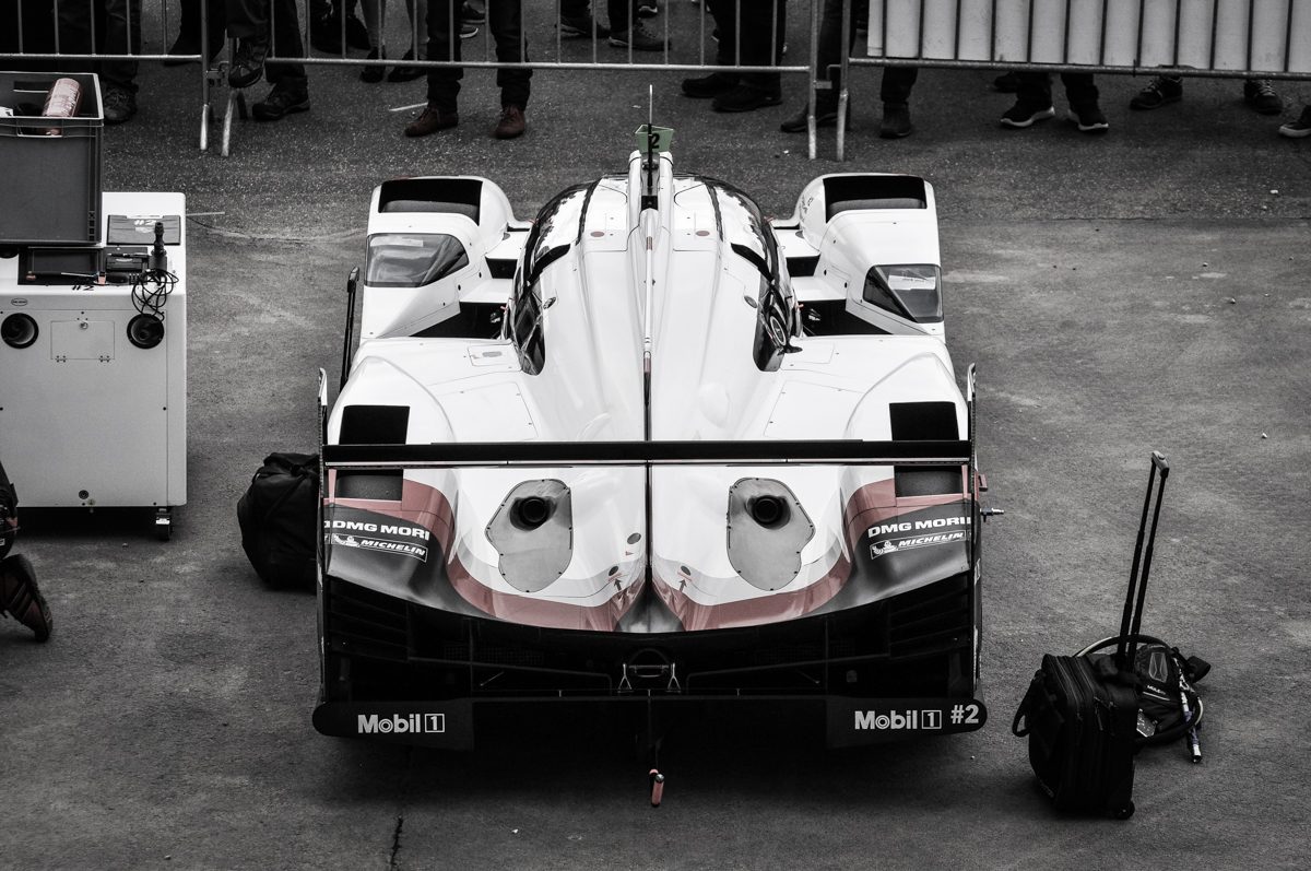 PORSCHE