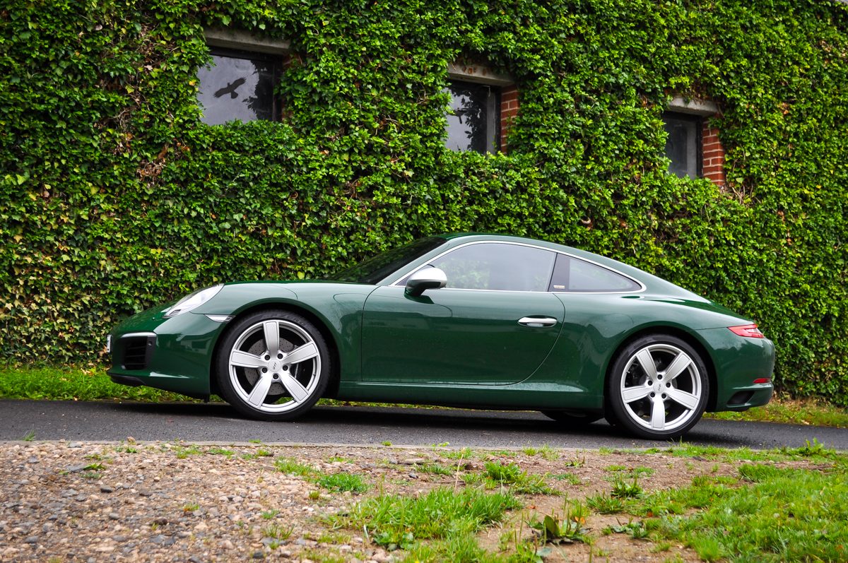PORSCHE 911