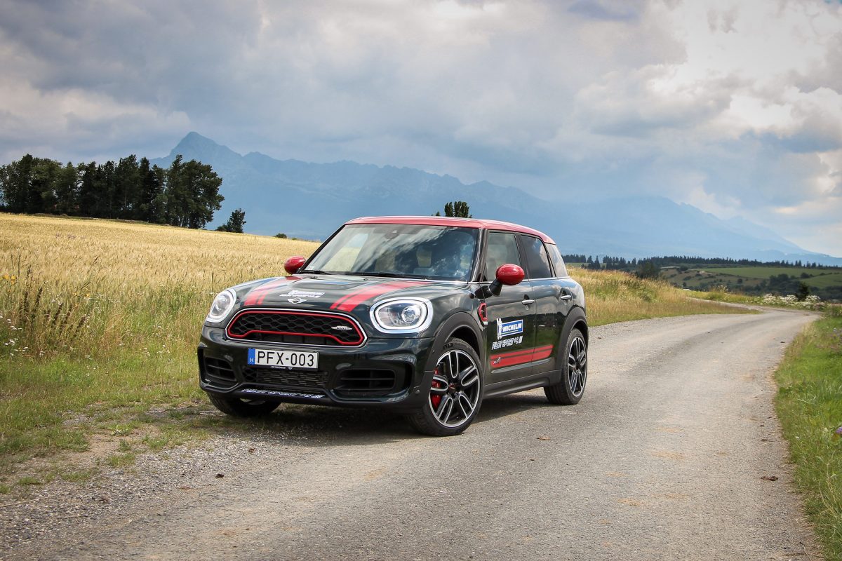 MINI COUNTRYMAN