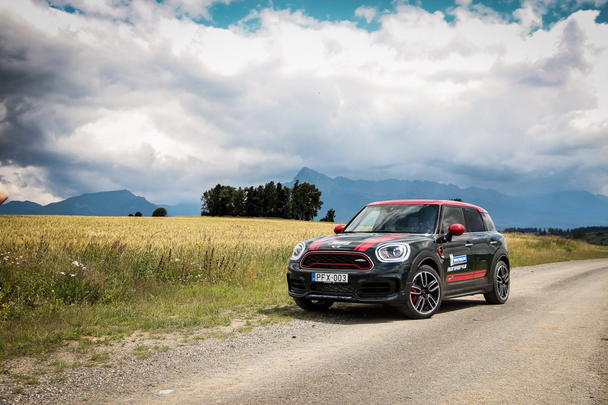 MINI COUNTRYMAN
