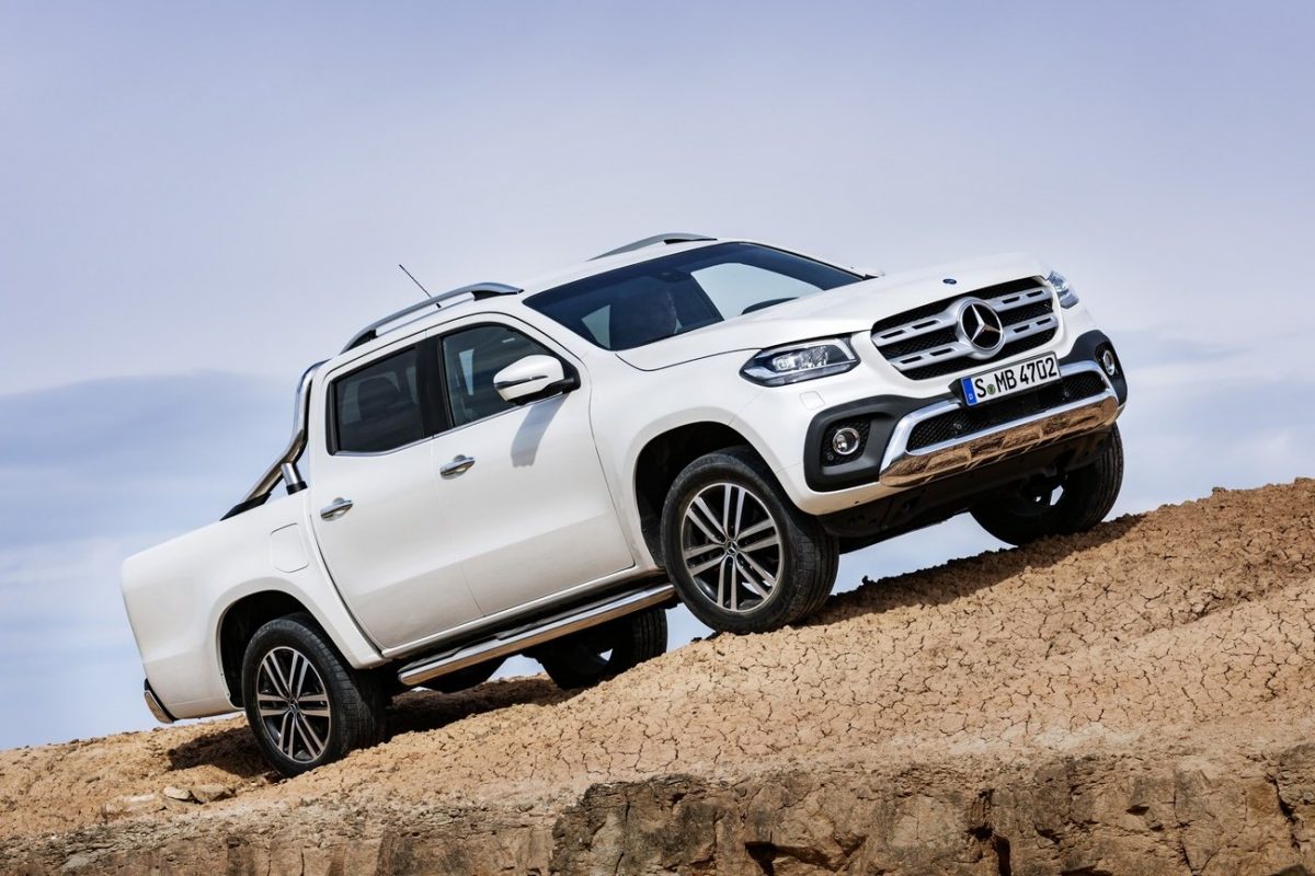 MERCEDES-BENZ