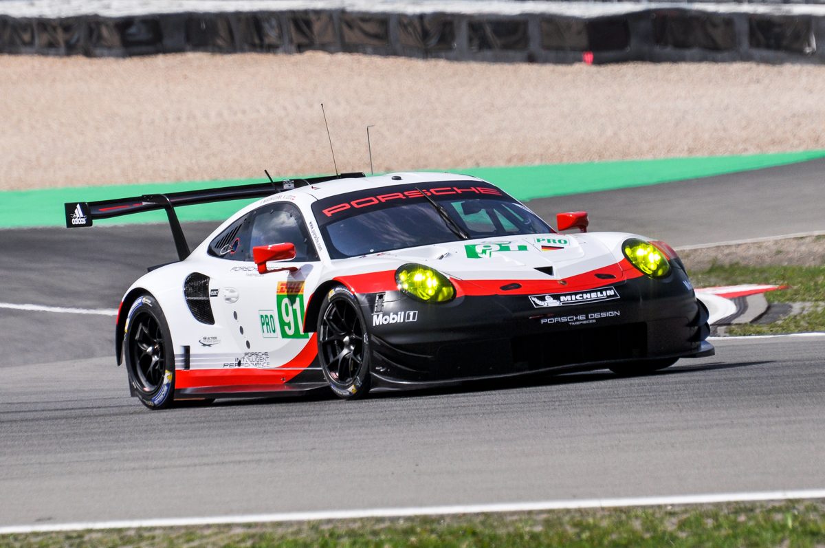 PORSCHE 911
