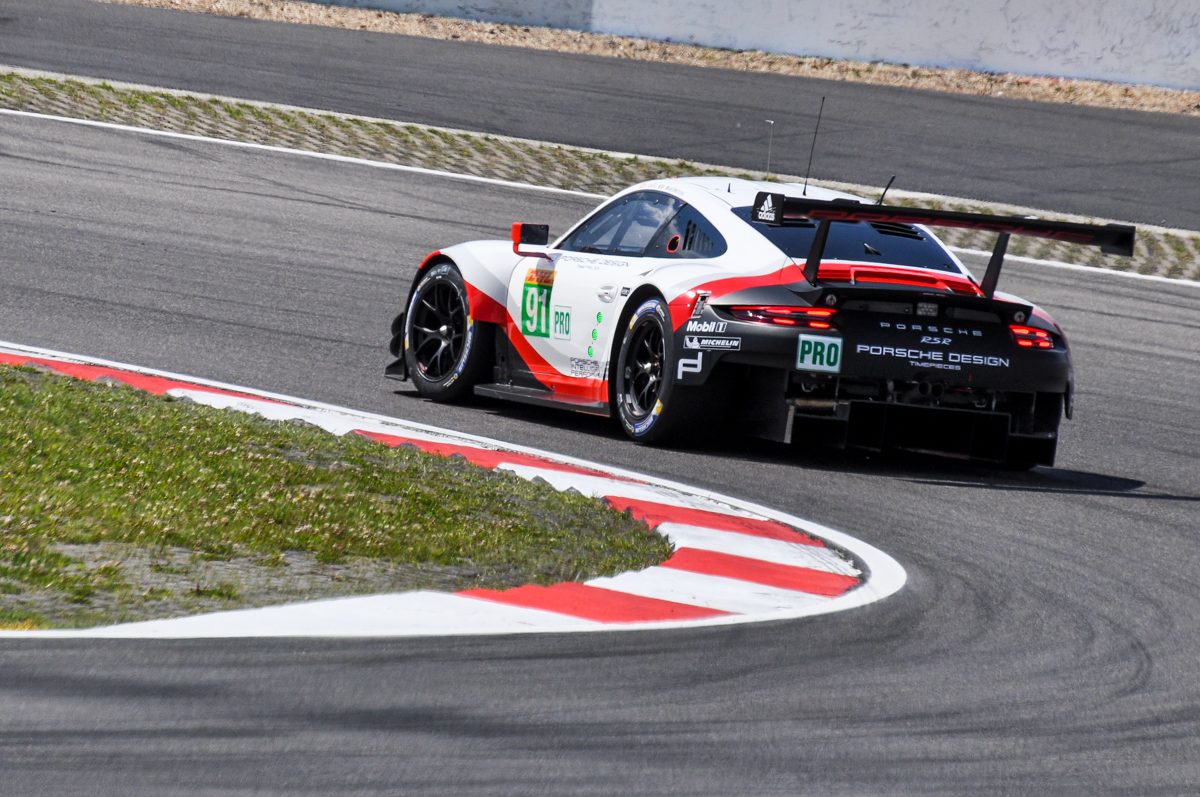PORSCHE 911