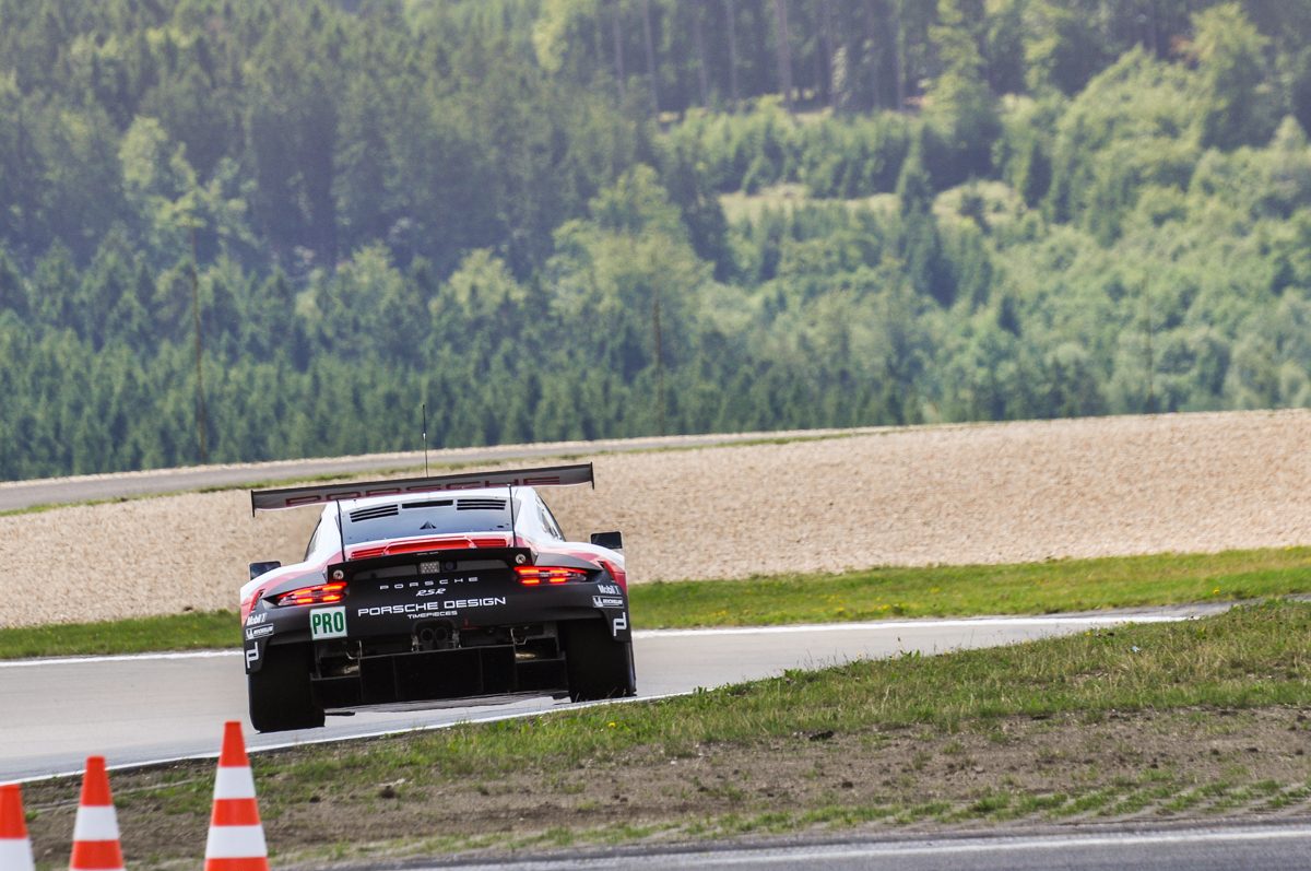 PORSCHE 911