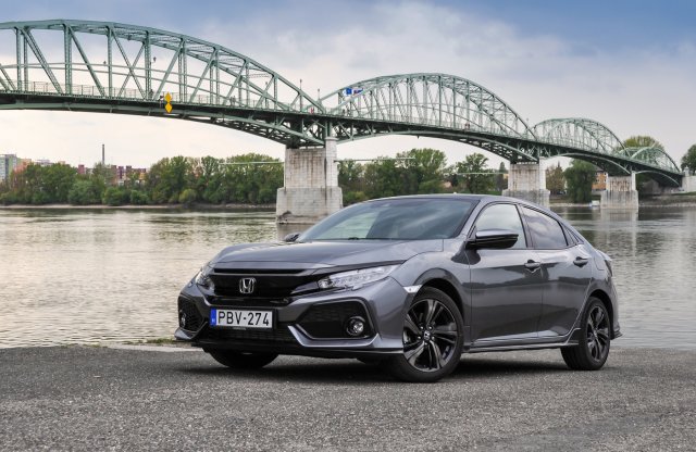 Rizsfelfújt - Honda Civic 1.5 teszt