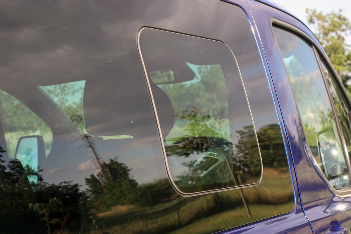 FORD TOURNEO
