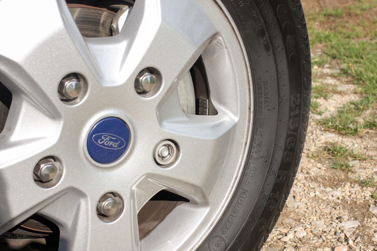 FORD TOURNEO