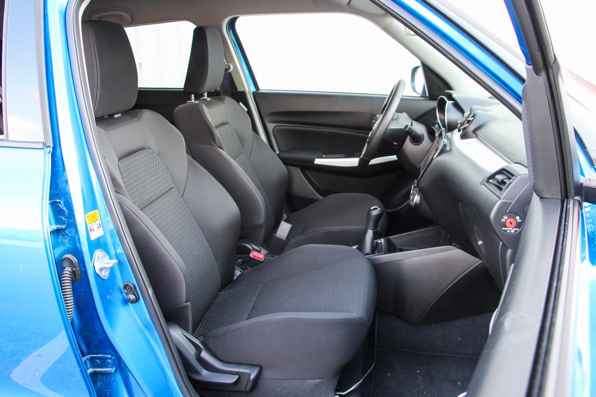 SUZUKI SWIFT