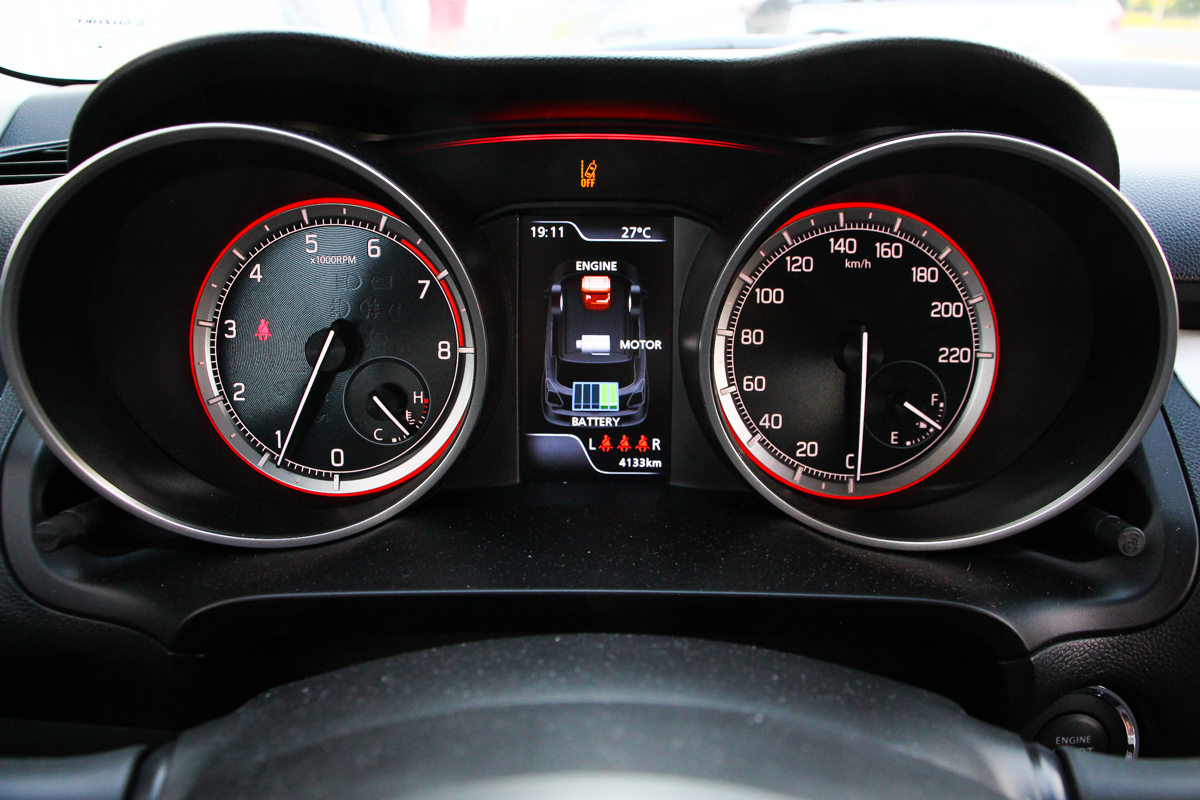 SUZUKI SWIFT