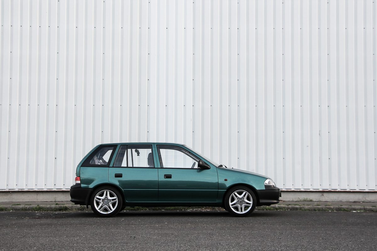 SUZUKI SWIFT