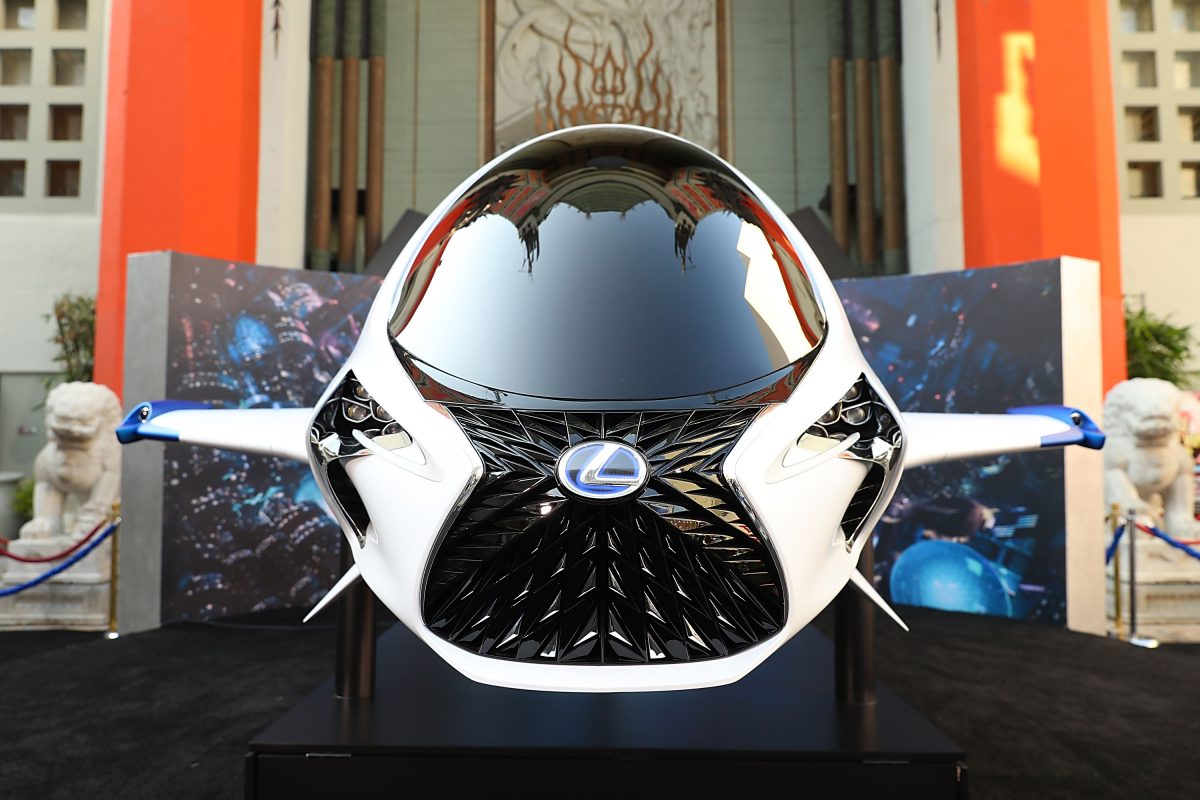 LEXUS