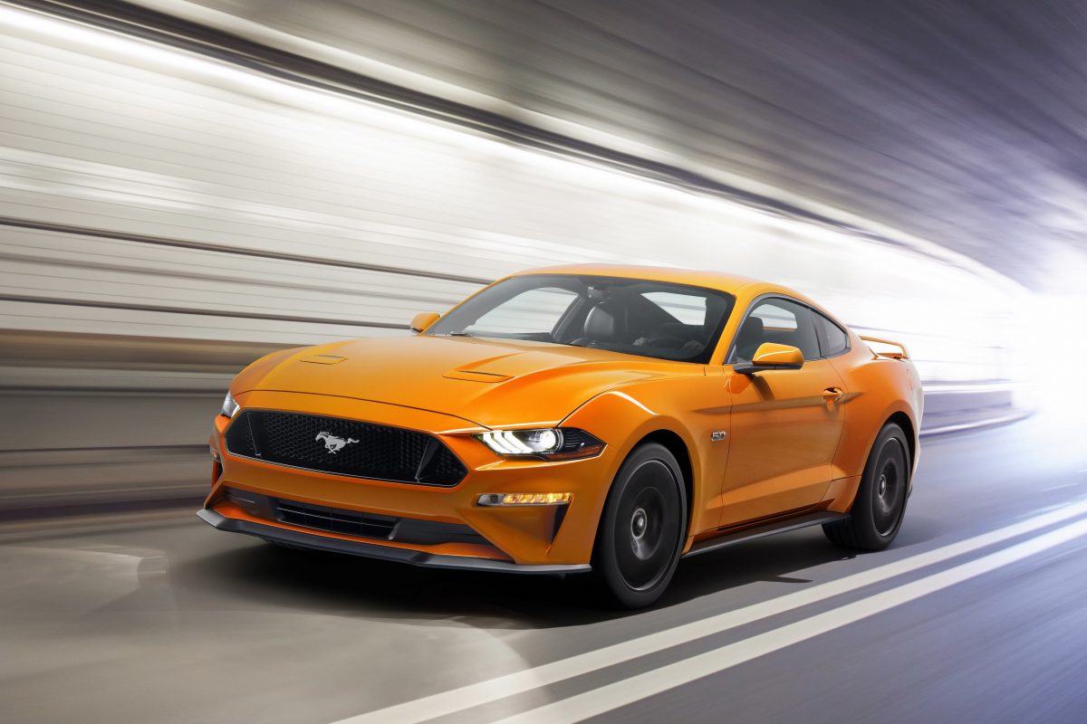 FORD MUSTANG
