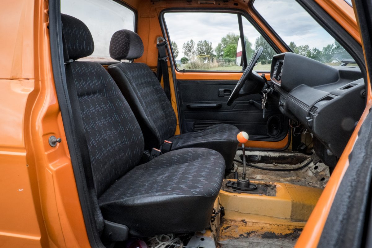 VOLKSWAGEN CADDY