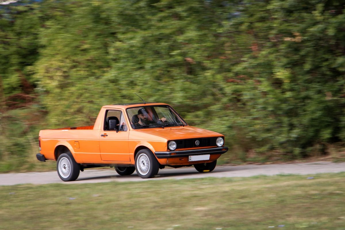 VOLKSWAGEN CADDY