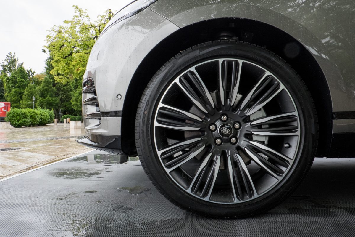 LAND ROVER RANGE ROVER VELAR