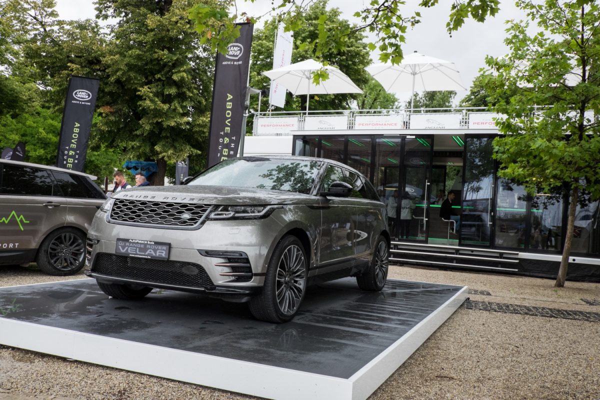 LAND ROVER RANGE ROVER VELAR