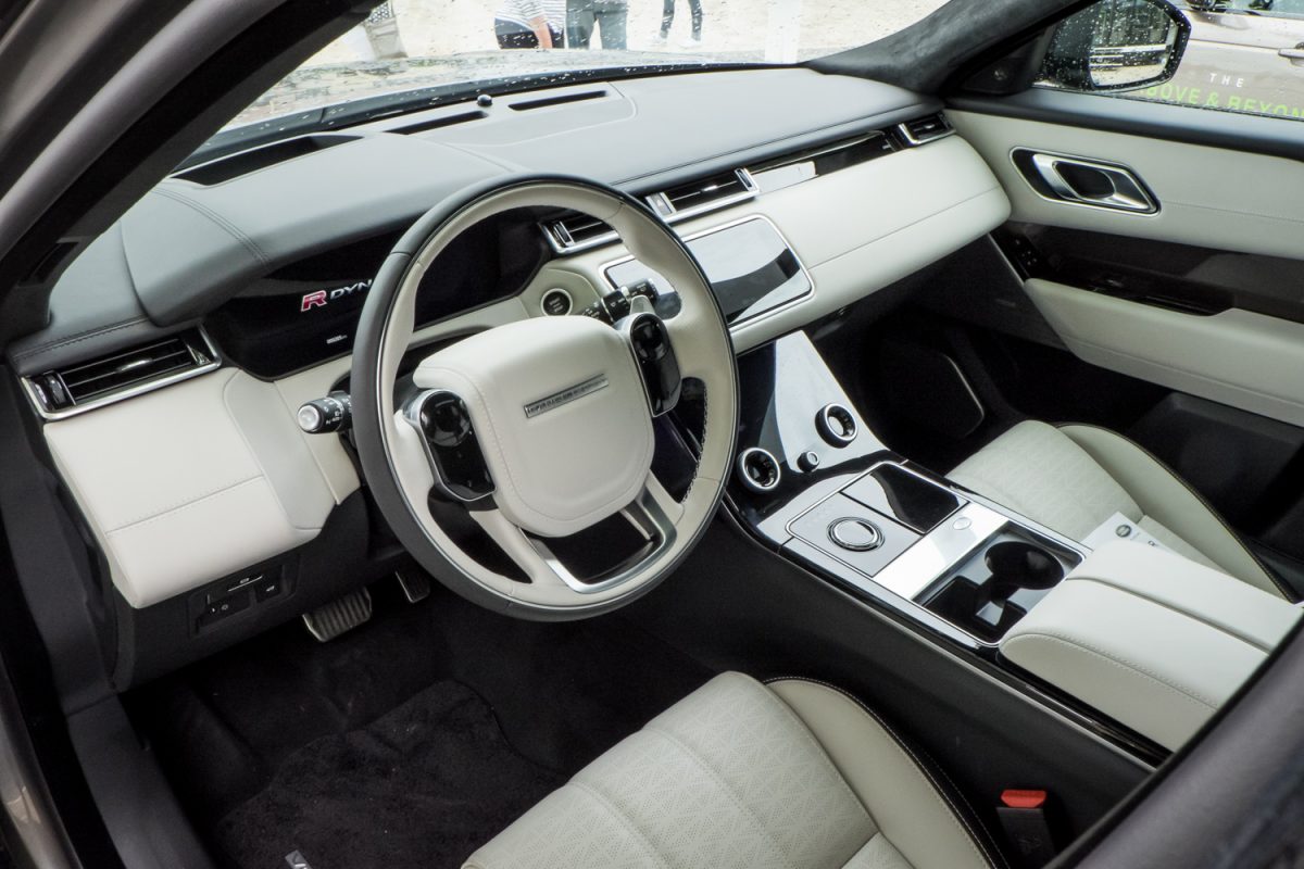 LAND ROVER RANGE ROVER VELAR