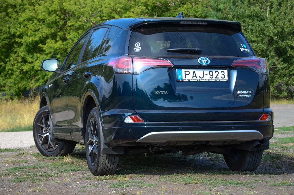 TOYOTA RAV 4