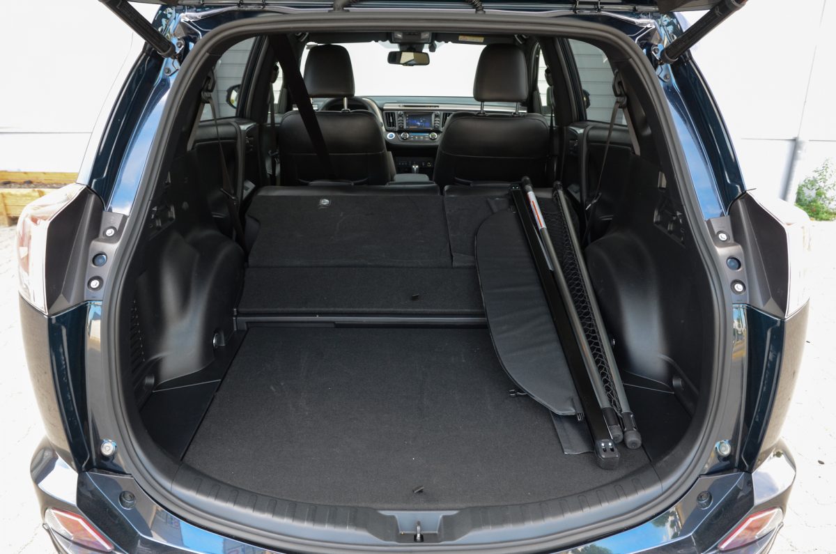 TOYOTA RAV 4