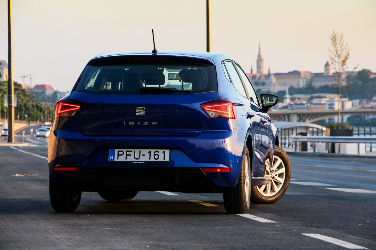 SEAT IBIZA
