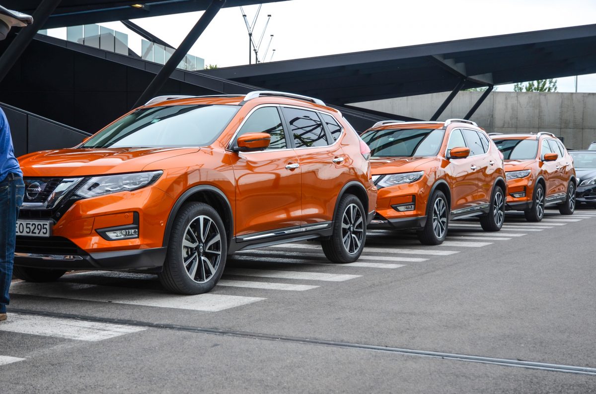 NISSAN X-TRAIL